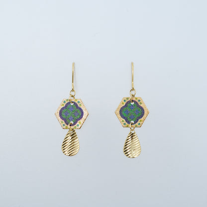 ヘキサオリエンタル・ゴールドドロップ ピアス/イヤリング