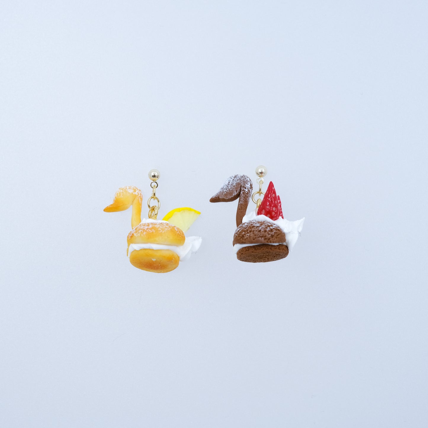 スワンシュークリーム / ピアス・イヤリング