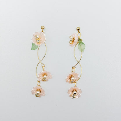 フラワー ピアス/イヤリング