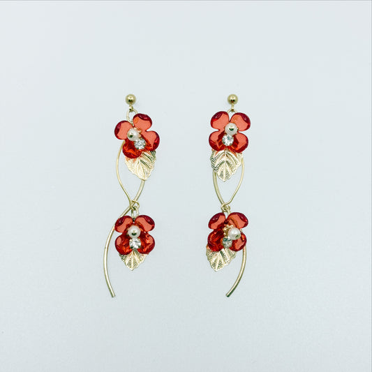 ルージュフラワーリーフ ピアス/イヤリング